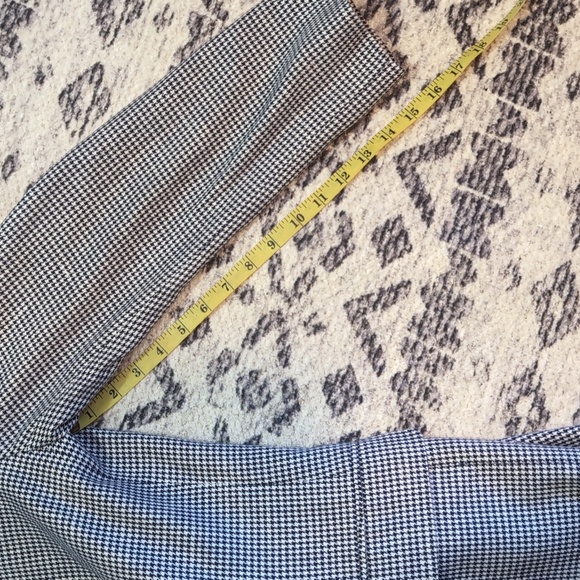 Vintage 80/90's Pendleton black/ white Houndstooth blazer, sz 12. - Picture 9 of 10